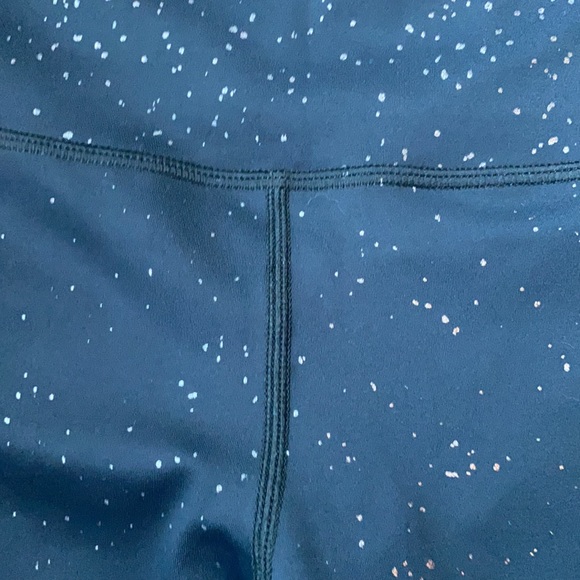 Polygon Black Metallic Yoga Pants Medium NWT - Picture 4 of 7